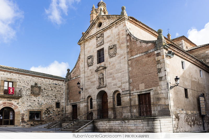 @ rubenvicentegarcia.com Fotografía de la iglesia de San Juan de la Cruz Alba de Tormes, Salamanca. Realizada por ruben vicente garcia | Photography.